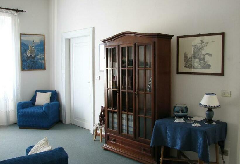 バスルーム共有のトリプルスタンダード, B&b Villa Al Lago