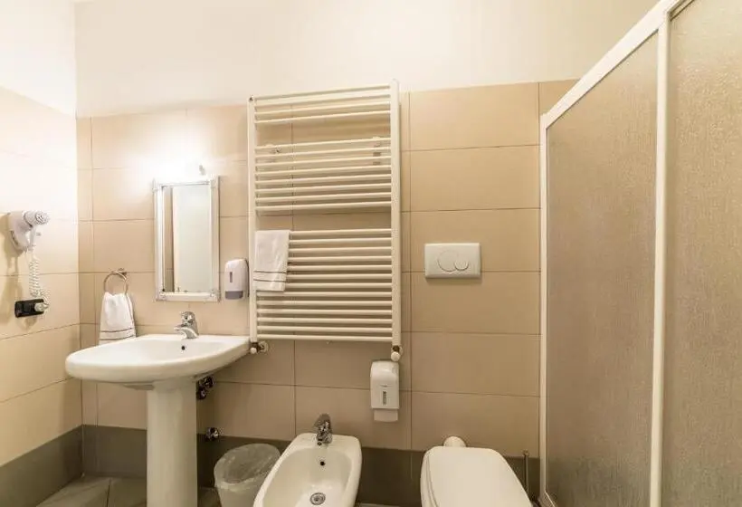 اتاق استاندارد یک تخته با سرویس بهداشتی مشترک, Domus San Martino Guesthouse