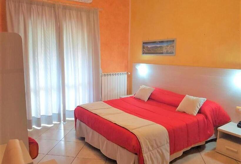 غرفة قياسية, Il Laghetto