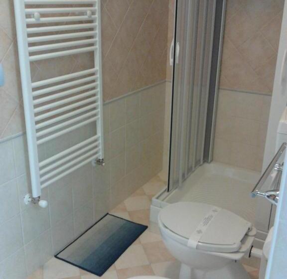 غرفة قياسية, Il Laghetto