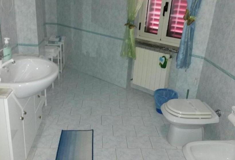 غرفة قياسية رباعية, Il Laghetto