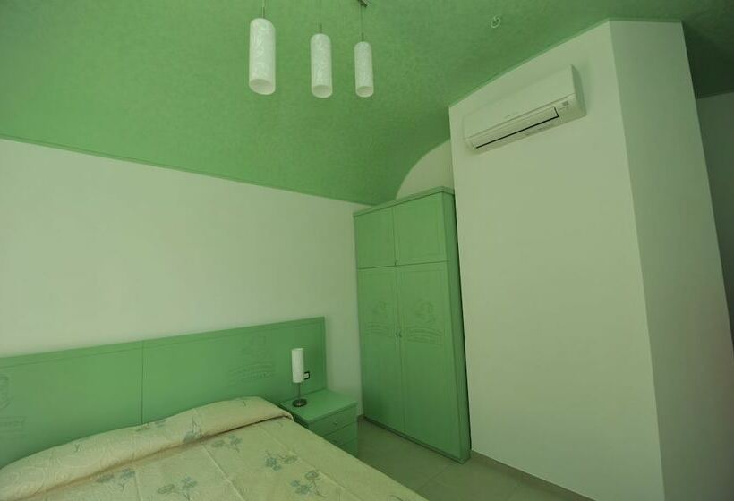 Четырехместный Номер Стандарт, La Casa Del Nonno