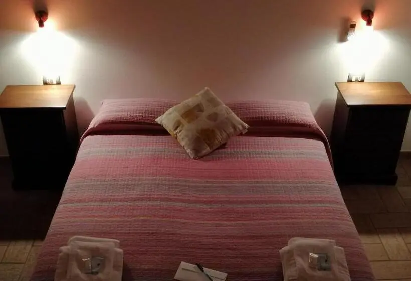 バスルーム共有のトリプルスタンダード, La Casa Della Nonna