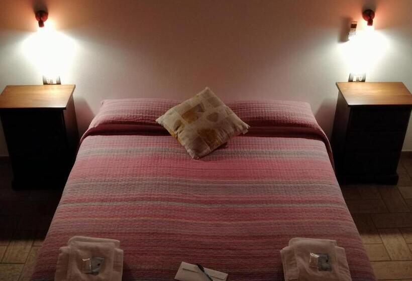 Standard room with outdoor bath, La Casa Della Nonna