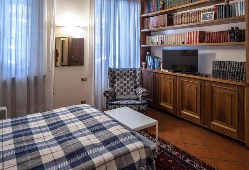 מיטת קינג בסוויטה, La Gare B&b Fiera