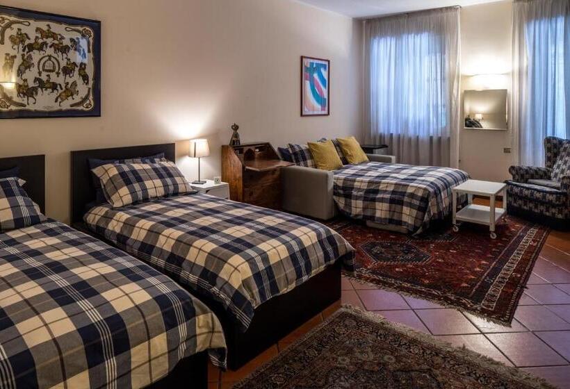 מיטת קינג בסוויטה, La Gare B&b Fiera