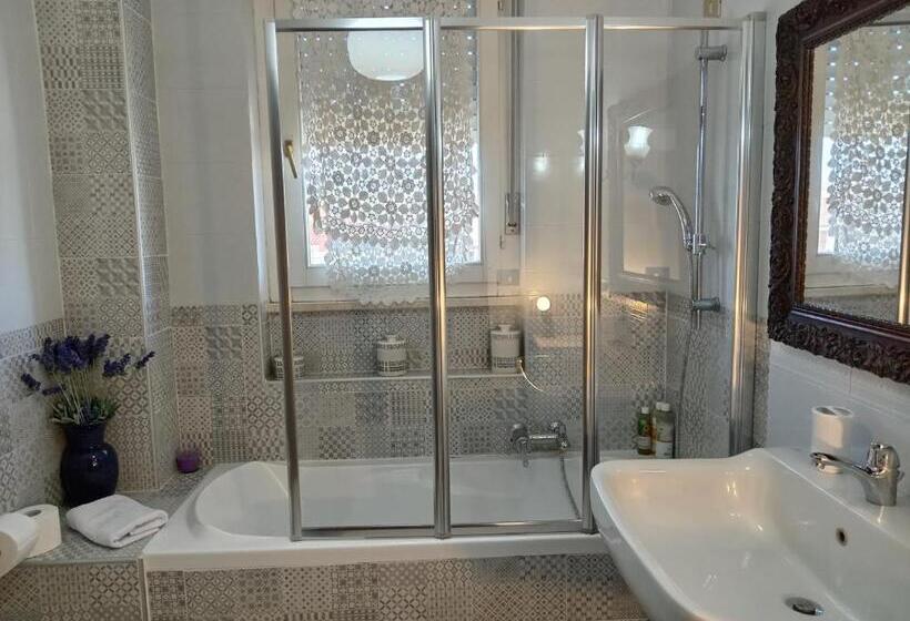 스탠다드 발코니 룸, Le Tre Civette