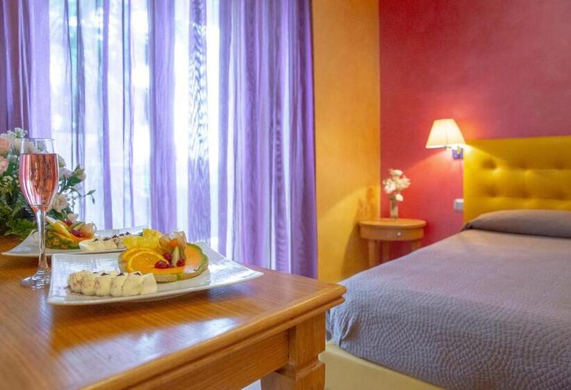 اتاق استاندارد با بالکن, Maison Reale