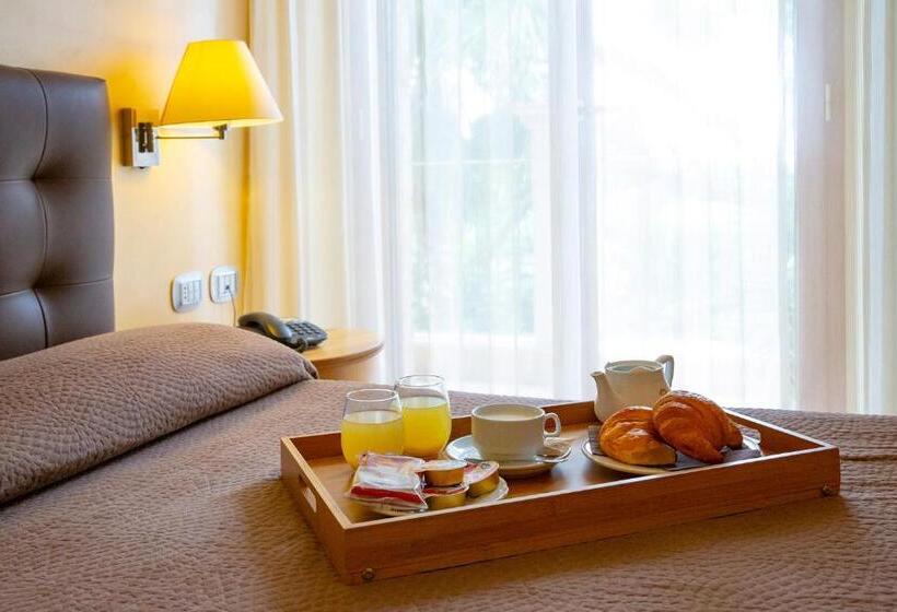 اتاق استاندارد با بالکن, Maison Reale