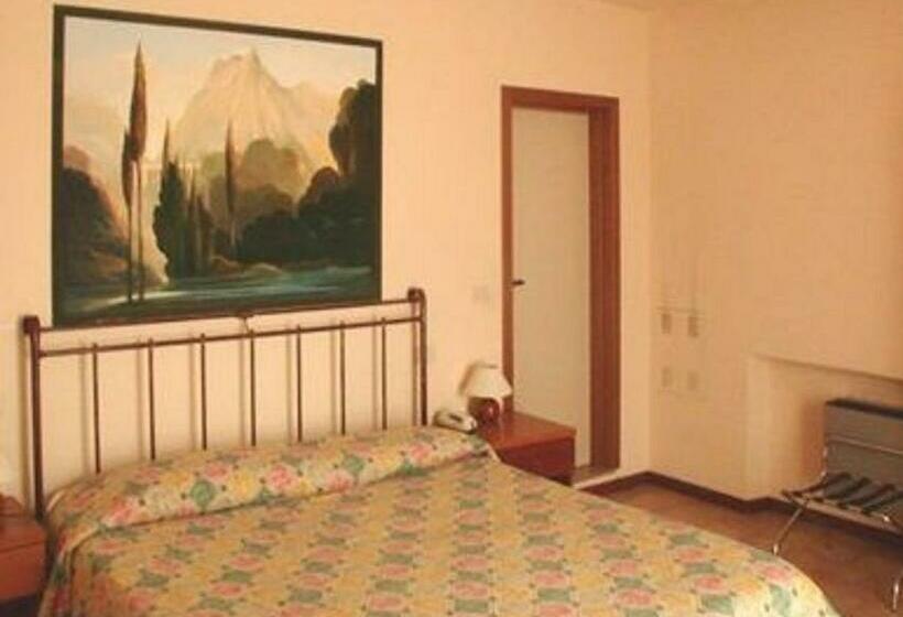 Номер Стандарт, Albergo El Rancho