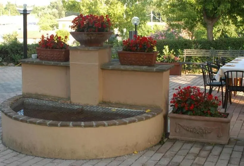 Standard Kolmen Hengen Huone, Albergo El Rancho