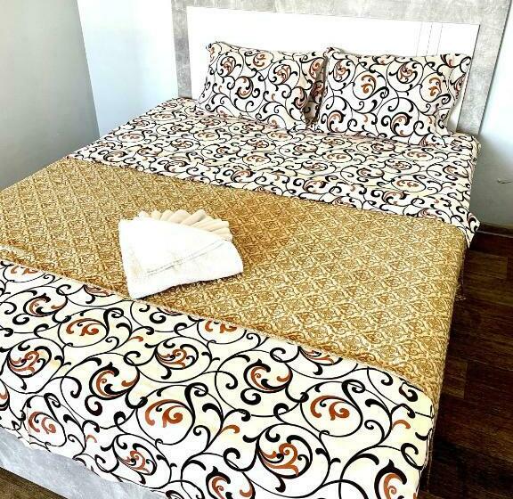 スタンダードシングルルーム, And Entertaiment Complex Vlada