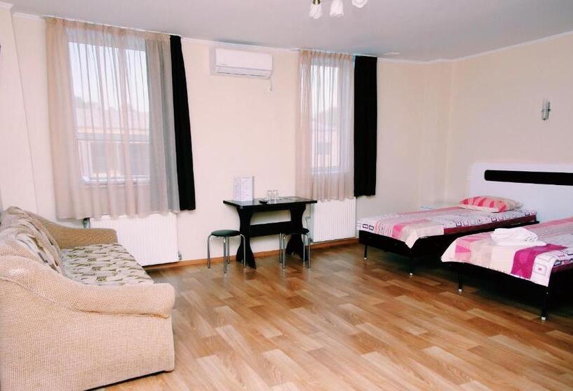 スタンダードルーム, And Entertaiment Complex Vlada