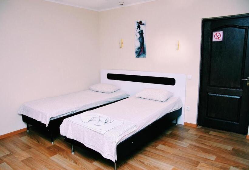 スタンダードルーム, And Entertaiment Complex Vlada