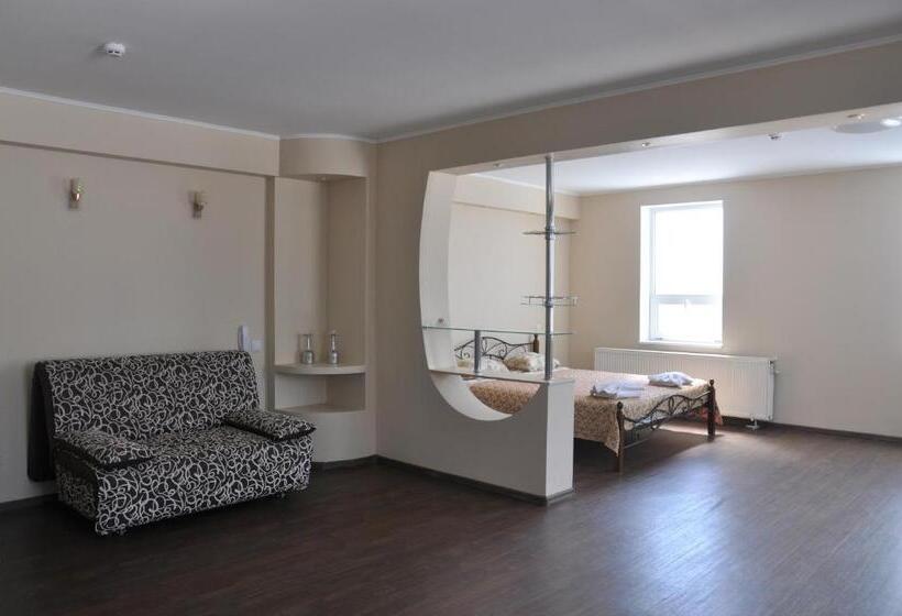 スイート, And Entertaiment Complex Vlada