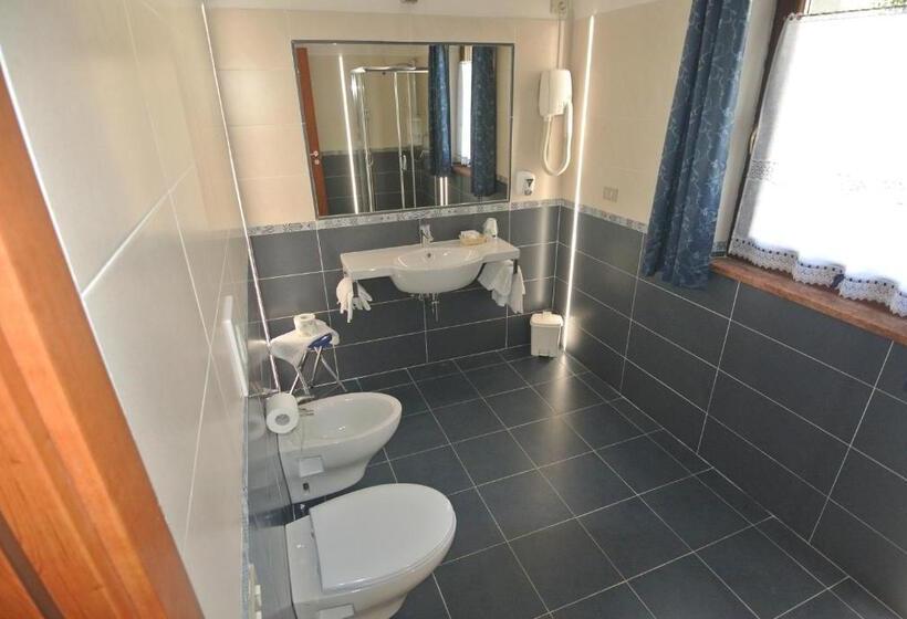 컴포트 트리플 룸, Edelweiss