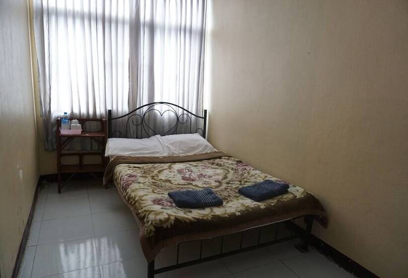 Quarto Estandar, Maesai Complex