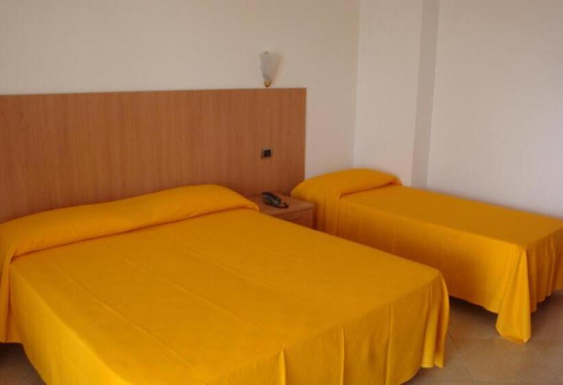 Chambre Triple Standard, Maggiore