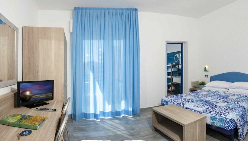 Номер Стандарт Боковой Вид на Море, Napoleon