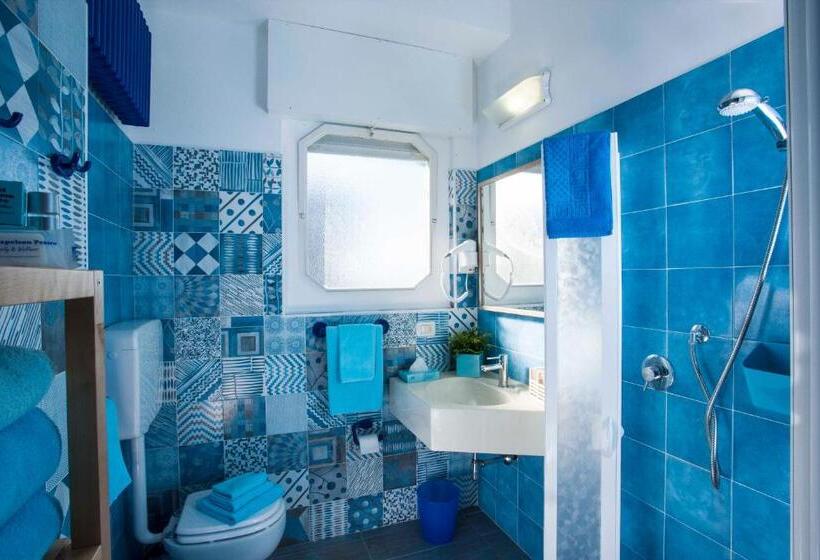 Четырехместный Номер Стандарт Вид на Море, Napoleon