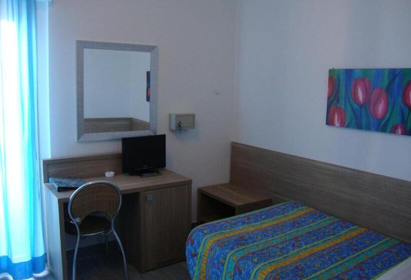 Номер Стандарт Вид на Море Боковой, Napoleon