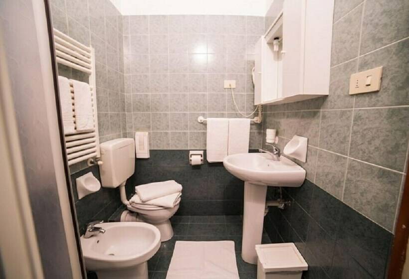 标准间, Villa Gloria