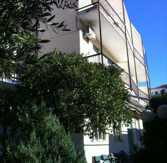 标准间, Villa Gloria