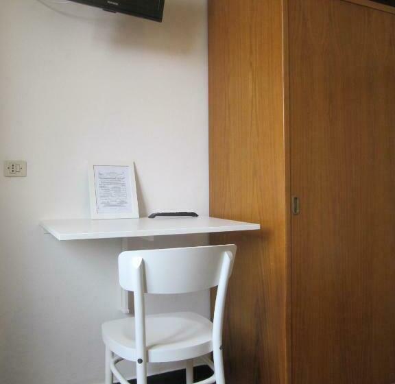 标准间, Villa Gloria