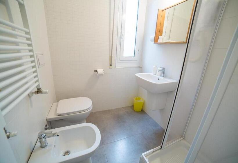 标准间, Villa Gloria