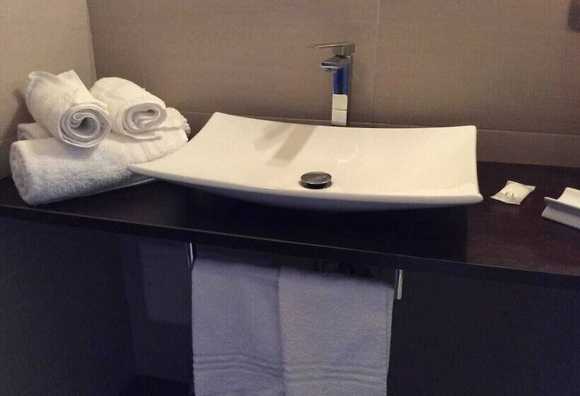 غرفة سوبيريور ثلاثية مطلّة علي البحر, Bahiaincantata B&b