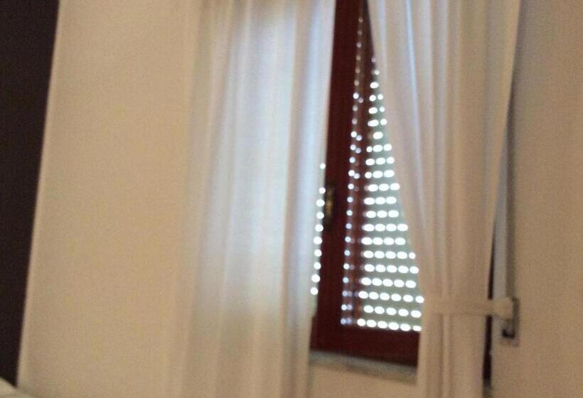 غرفة سوبيريور ثلاثية مطلّة علي البحر, Bahiaincantata B&b