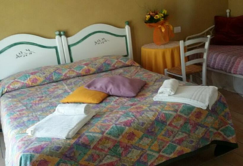 غرفة قياسية ثلاثية, B&b Al Cristo