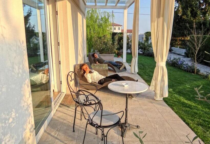 اتاق سوپریور با چشم‌انداز باغ, B&b La Magia Dei Sogni Relais