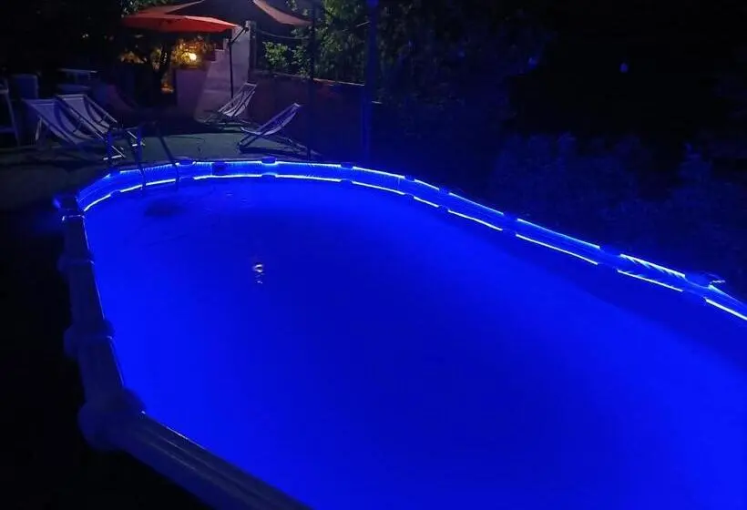 اتاق استاندارد یک نفره, Agritrinacria Rooms