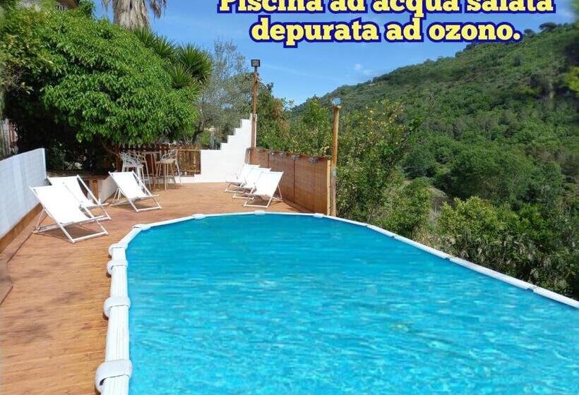 חדר סטנדרט עם מרפסת, Agritrinacria Rooms