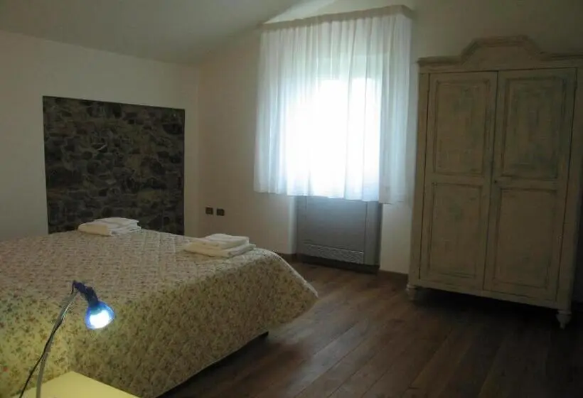 スタンダード4人部屋, Bed And Breakfast Belvedere