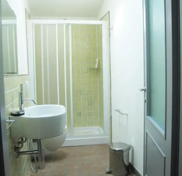 スタンダード4人部屋, Bed And Breakfast Belvedere