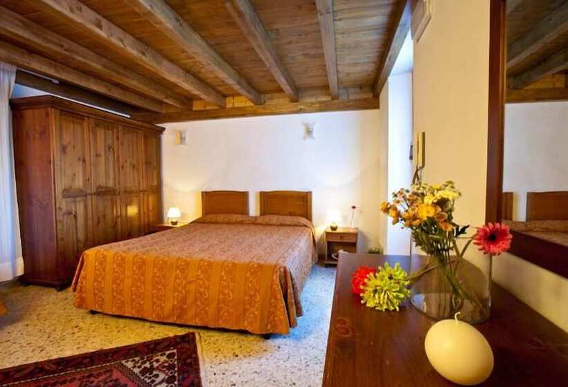 수피리어 트리플 룸, Camere Di Ulisse