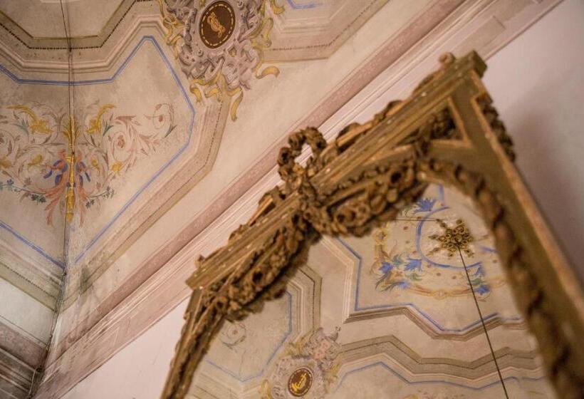 バルコニー付スイート, Le Foglie Di Acanto