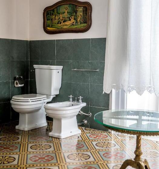 バルコニー付スイート, Le Foglie Di Acanto