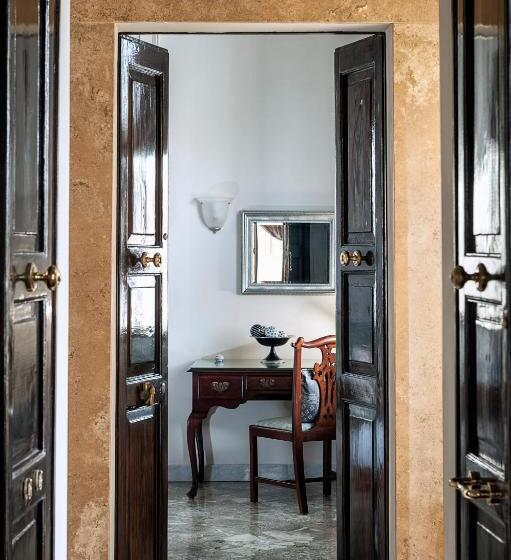 جناح, Palazzo Muro Leccese Relais De Charme & Wellness