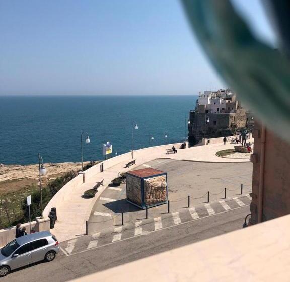 سوییت با چشم‌انداز دریا, Trame   Poesia Di Mare