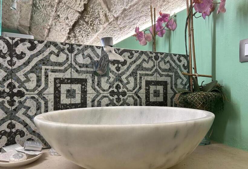 اتاق استاندارد, Trame   Poesia Di Mare