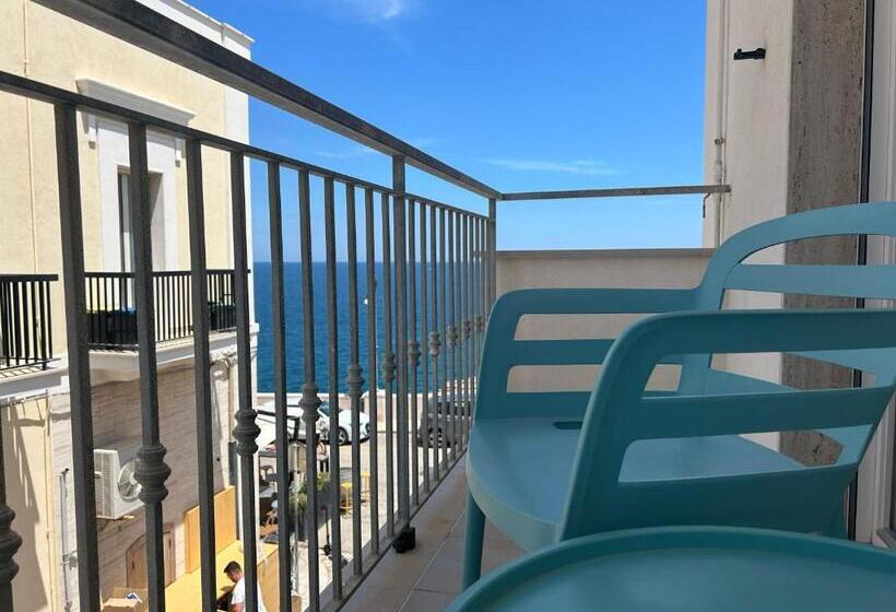 آپارتمان 1 خوابه با بالکن, Trame   Poesia Di Mare