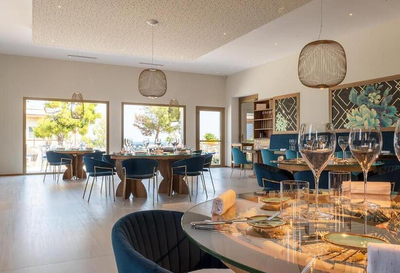 آپارتمان 1 خوابه با بالکن, Trame   Poesia Di Mare