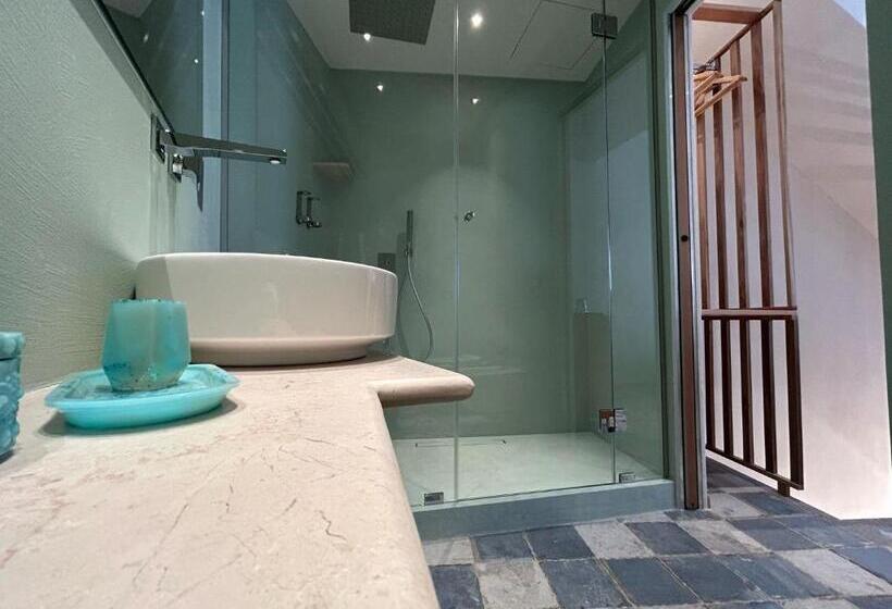 سوئیت جونیور با تراس, Trame   Poesia Di Mare