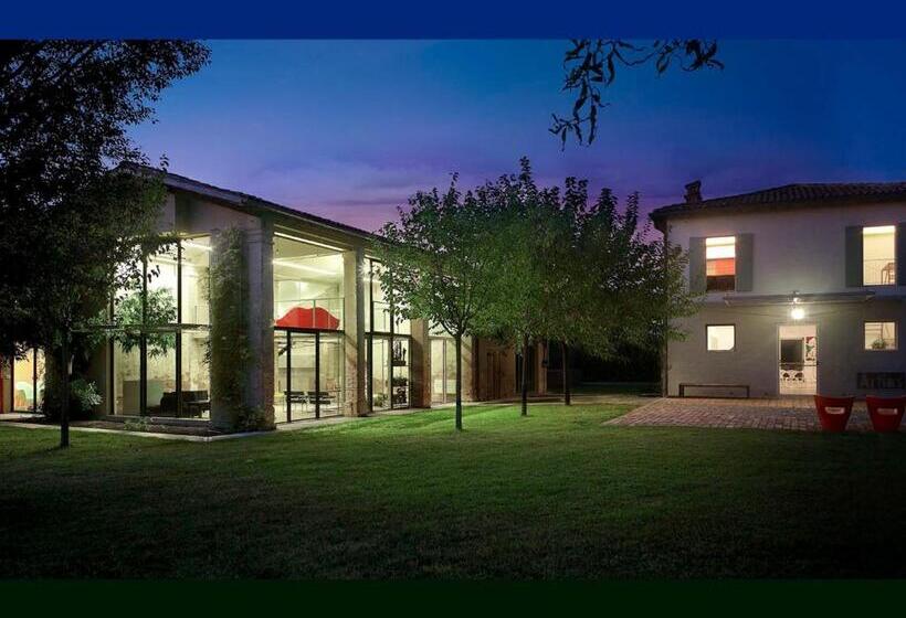 جناح سوبيريور, Sacramora