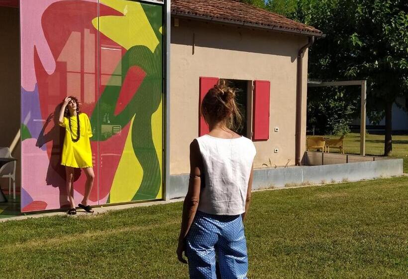 إستوديو سوبيريور, Sacramora