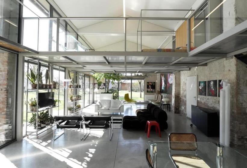 جناح رئاسى, Sacramora