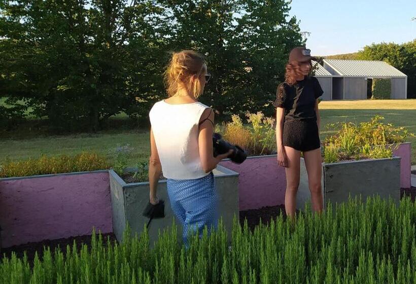 جناح سوبيريور, Sacramora